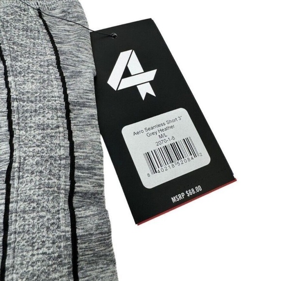 FOURLAPS Aero Seamless Short 3” Heather gray womens Size Medium/Large NWT - Picture 6 of 7